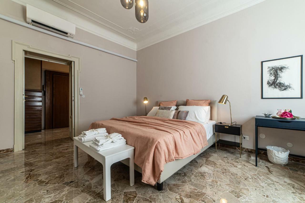 Appartement Joivy Sophisticated 3-Bed Flat With Desk à Milan Extérieur photo