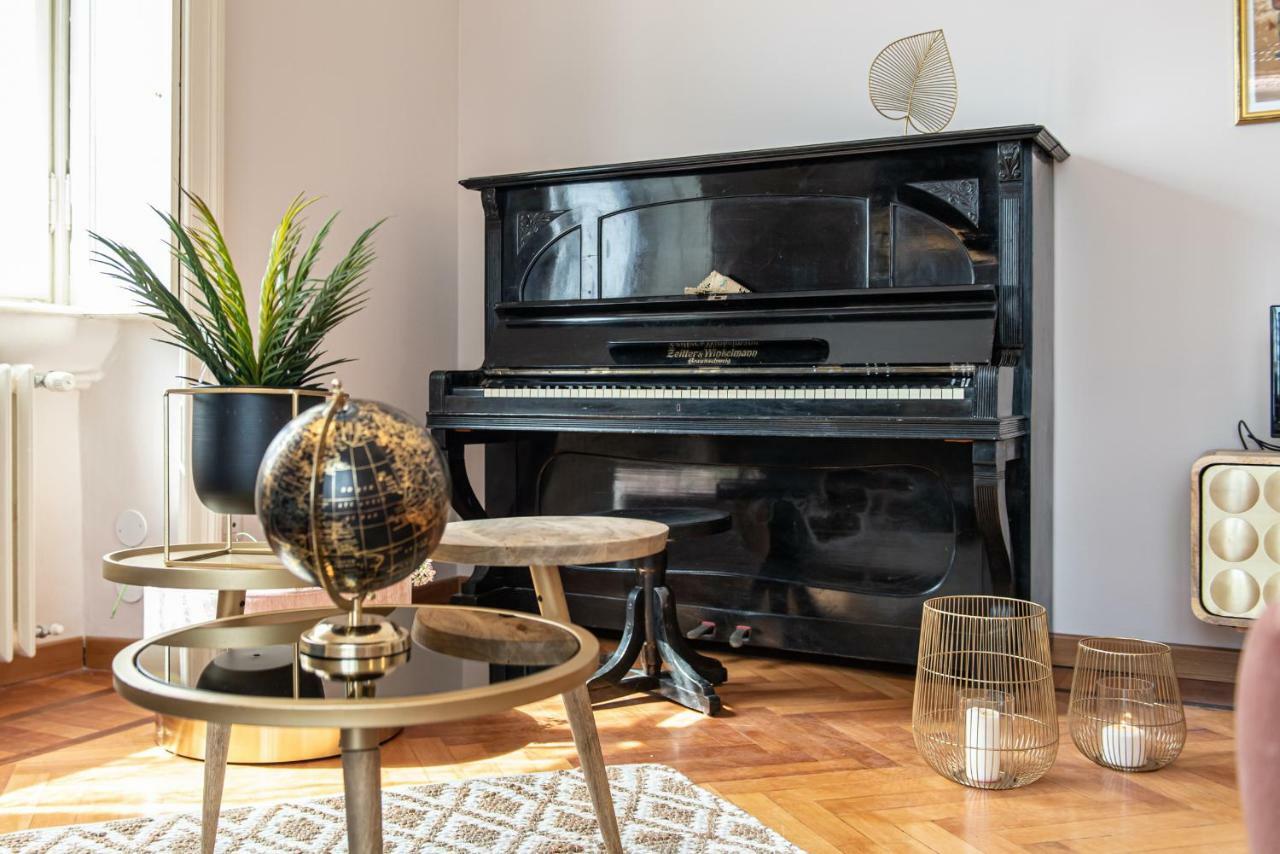 Appartement Joivy Sophisticated 3-Bed Flat With Desk à Milan Extérieur photo