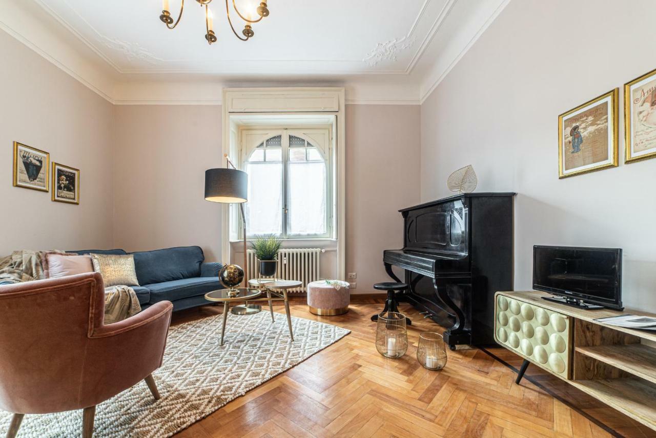 Appartement Joivy Sophisticated 3-Bed Flat With Desk à Milan Extérieur photo