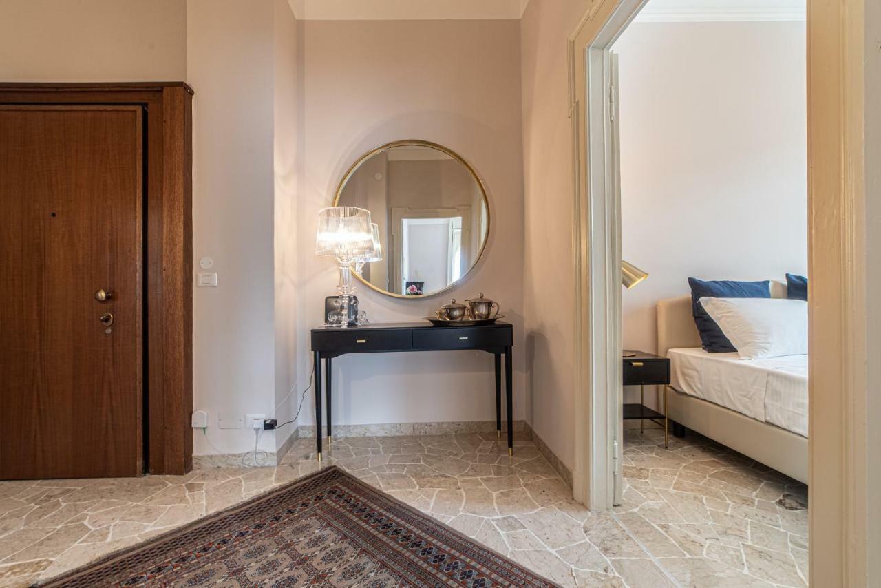 Appartement Joivy Sophisticated 3-Bed Flat With Desk à Milan Extérieur photo