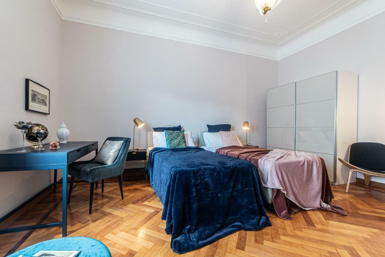 Appartement Joivy Sophisticated 3-Bed Flat With Desk à Milan Extérieur photo