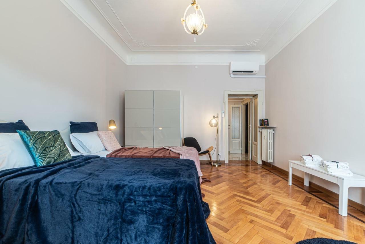 Appartement Joivy Sophisticated 3-Bed Flat With Desk à Milan Extérieur photo